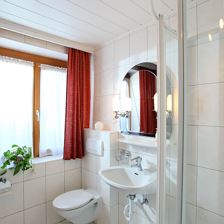 Haus-Janine-Zaussinger-Ingrid-Bichling-164-Westend