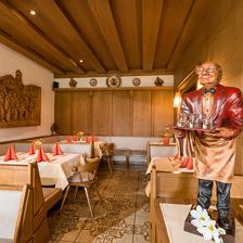 Hotel_Gasthof_Aschenwald_Bahnhofstrasse_19_Westend