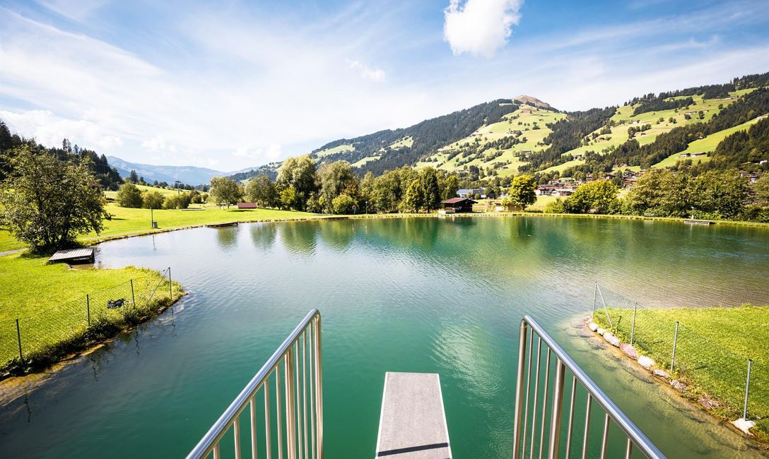 Sprungbrett am Badesee