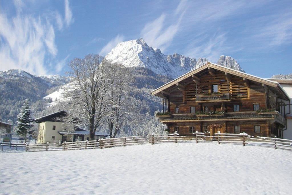 Wilder Käser Kirchdorf in Tirol Winter