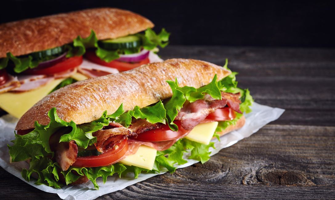 Sandwich_@Shutterstock.jpg