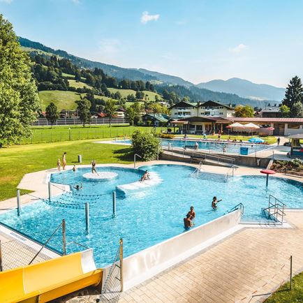 Bathing lake / swimming pool Brixen