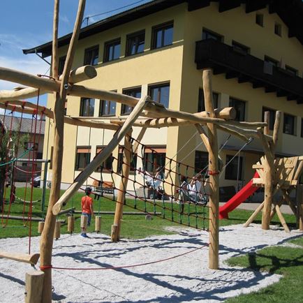 Playground | elementary school Rosenegg