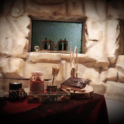 Escape Room: 'Besiege den Fluch der Hexe'