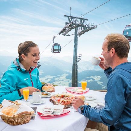 Voucher for 2: gondola & breakfast on the mountain