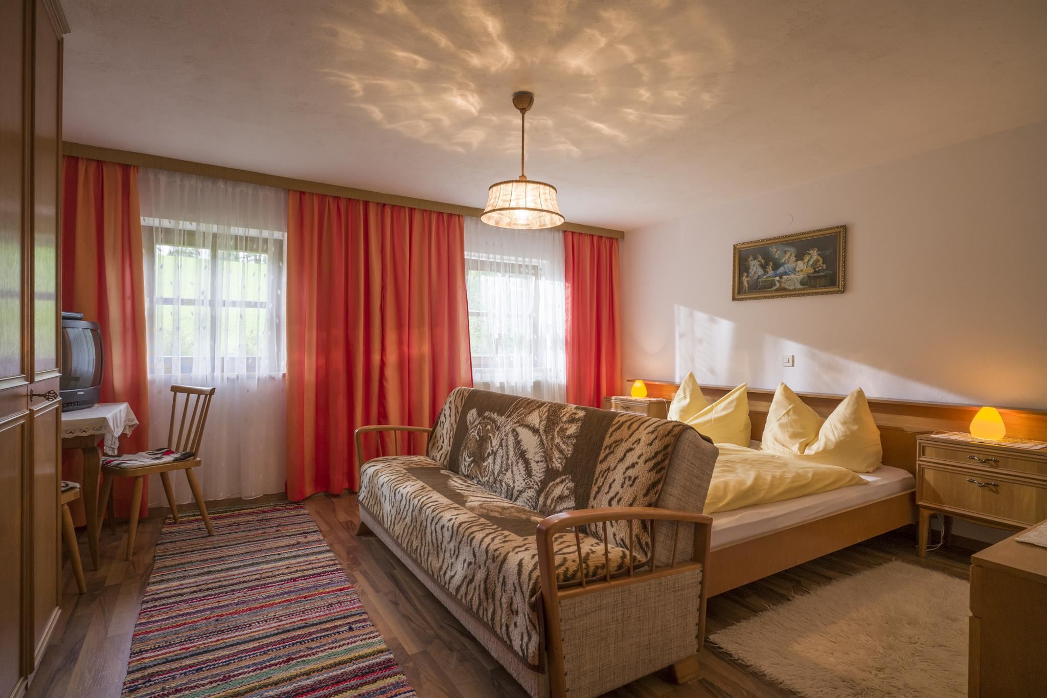 Pfaringhof mit gästehaus vroni angerberg