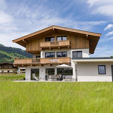 Reh4_Appartement_Ried_46a_Westendorf_Haus_aussen