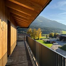 original-76DDC93F-6C31-4D80-A758-ECC4A682727F