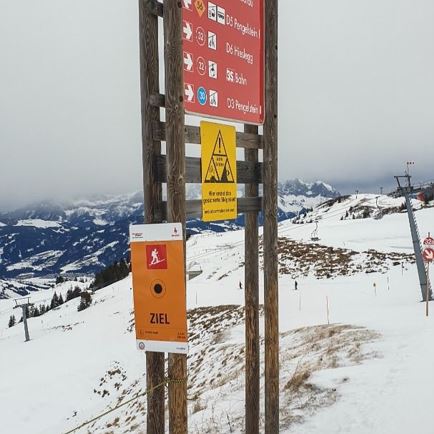 Slope ski tour on the Schwarzkogel