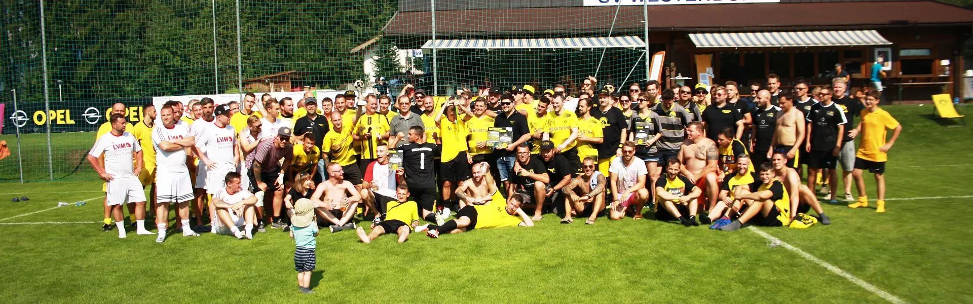 BVB Fanclubturnier Gruppenfoto