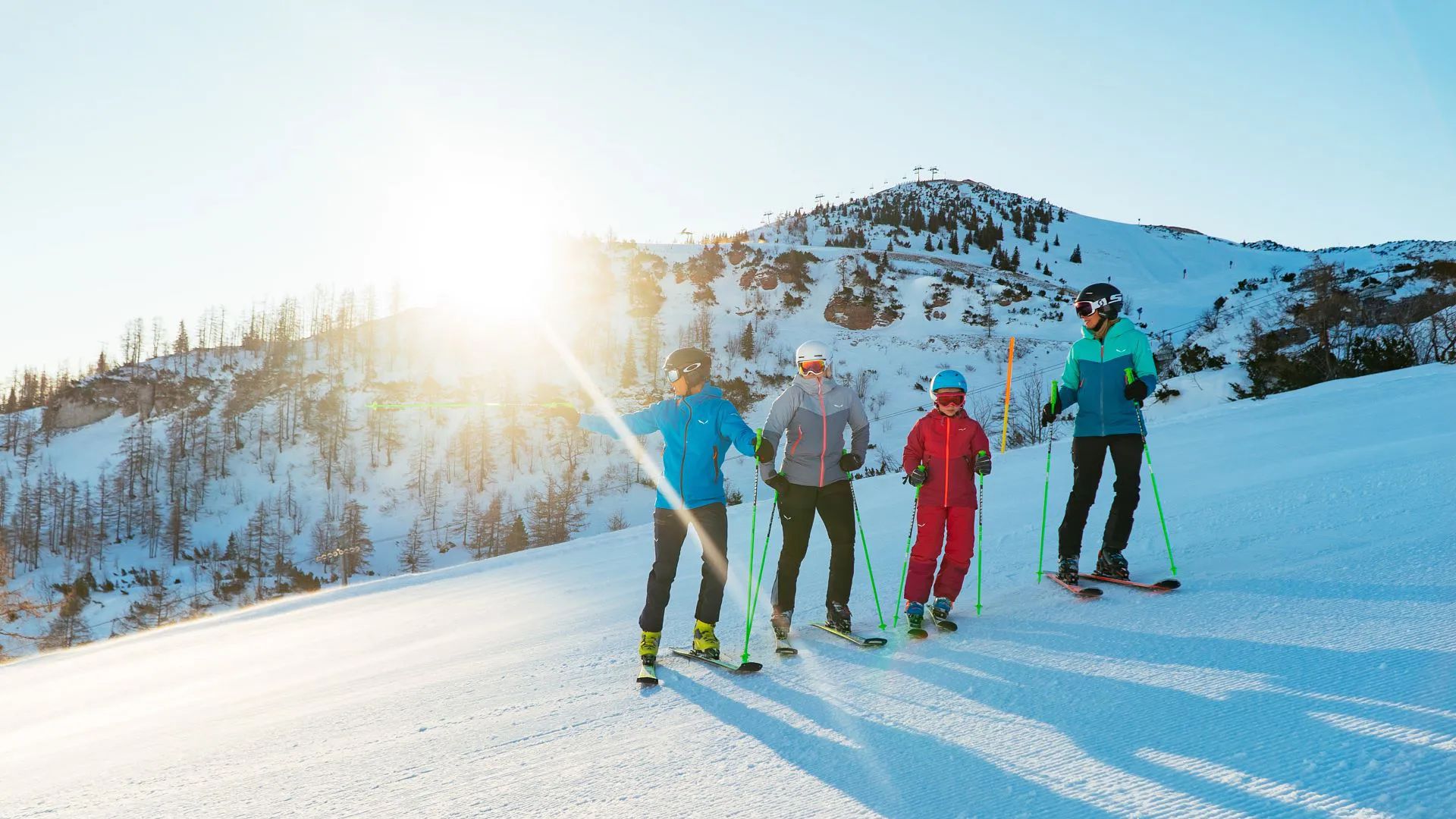Kitzbüheler Alpen Ski Hero Familie Wallner auf der Skipiste c Daniel Gollner