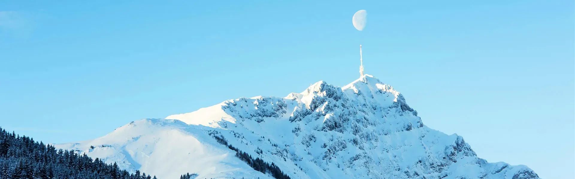 Kitzbüheler Horn mit Mond  - Region St. Johann in Tirol