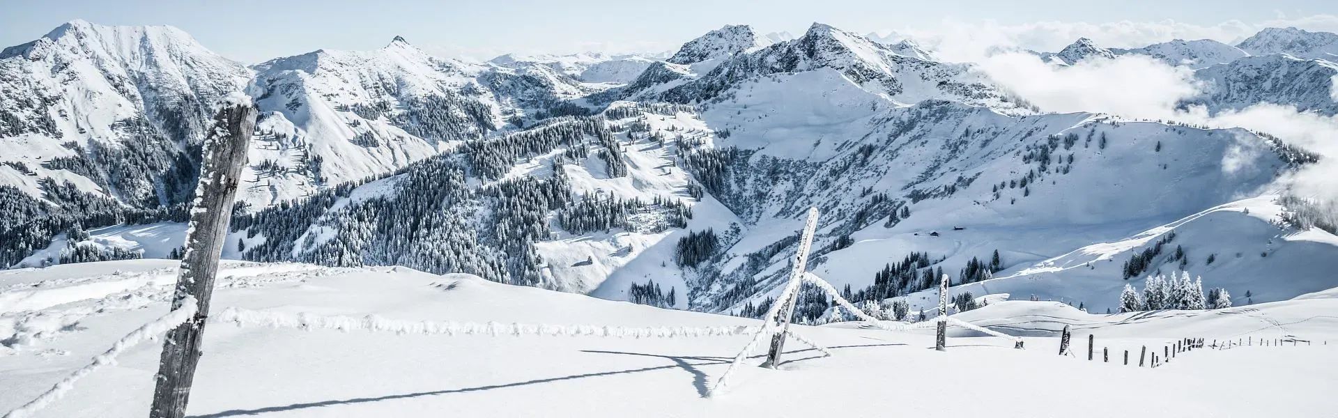 Tiefschnee am Berg