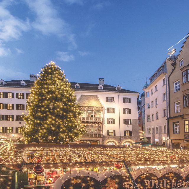 Christkindlmarkt in der Altstadt | Christmas market in the old town| © Innsbruck Tourismus / Alexander Tolmo