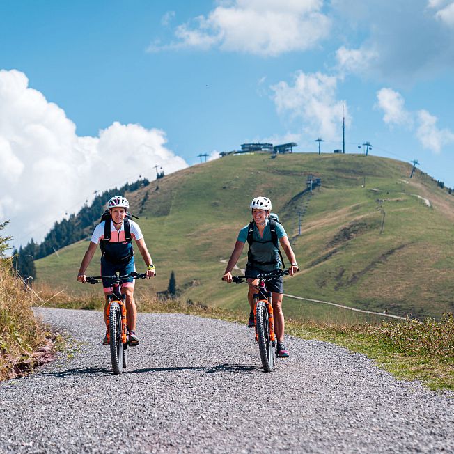 /media/gridteaser/biken-in-der-region-hohe-salve-2.webp