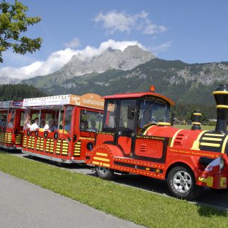 /media/gridteaser/bummelzug-innsbrucker-strasse-region-st.-johann-in-tirol-3.webp