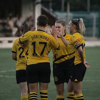 /media/gridteaser/bvb-damenmannschaft-c-bvb-8-3.webp