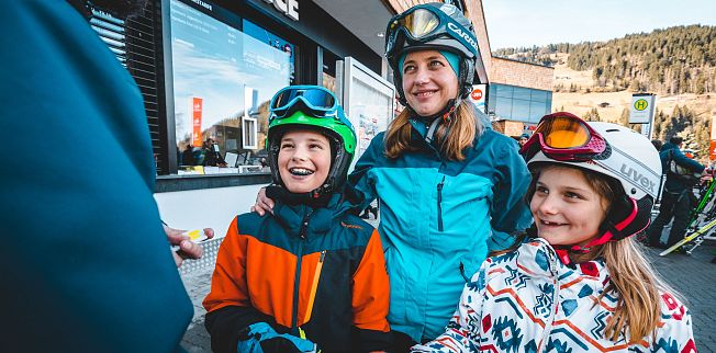 /media/gridteaser/familie-winter-3-3.webp