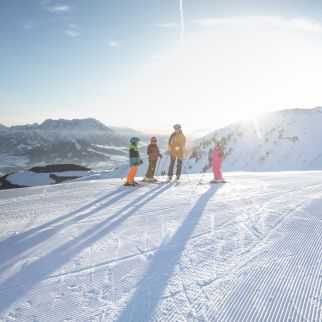/media/gridteaser/kinder-beim-skifahren-region-st.-johann-in-tirol-1-3.jpg