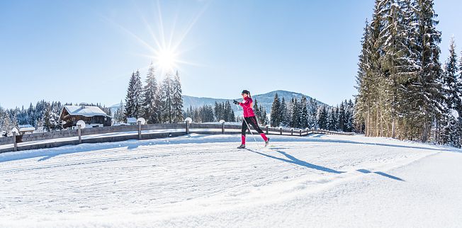 /media/gridteaser/langlaufen-c-tvb-kitzbueheler-alpen-brixental-fotografin-mirja-geh-43.webp