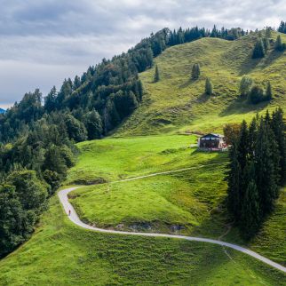 /media/gridteaser/moeslalm-und-moeslalmkogel-in-woergl-3.webp