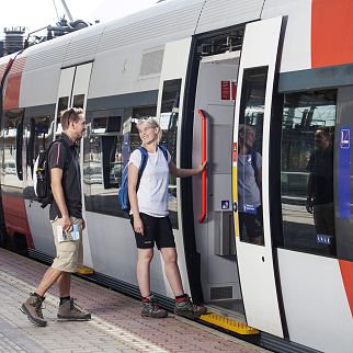 /media/gridteaser/nutzung-oeffentlicher-verkehrsmittel-18.webp