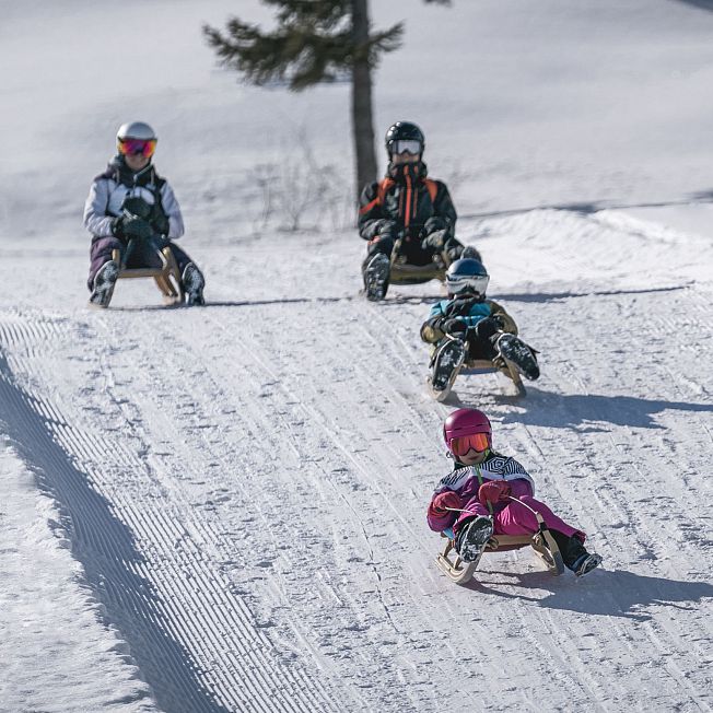 /media/gridteaser/pillerseetal-winter-rodeln-5-3.webp