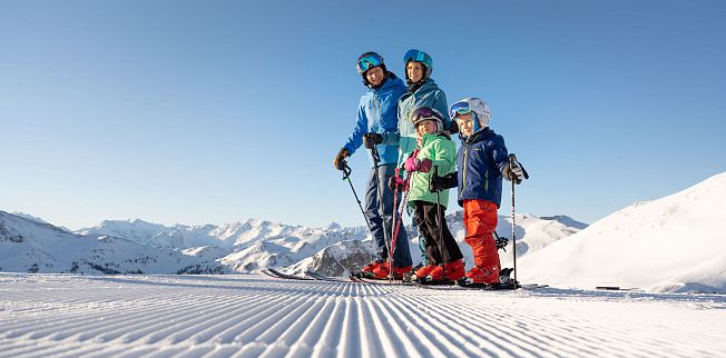 /media/gridteaser/saalbach-winter-family2022-c-saalbach.com-lukas-pilz-5-6.webp