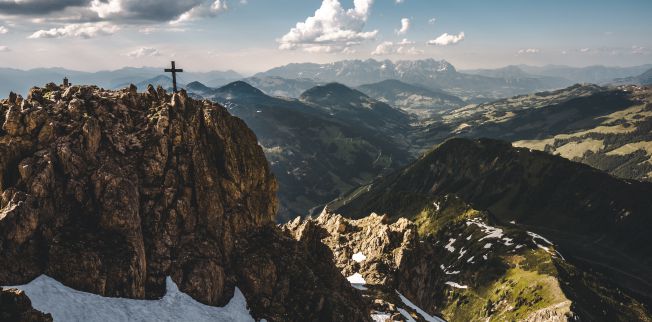 /media/gridteaser/schneereste-am-grossen-rettenstein.jpg