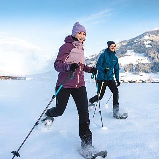 /media/gridteaser/schneeschuhwandern-c-tvb-kitzbueheler-alpen-brixental-fotograf-mathaeus-gartner-5-11.webp