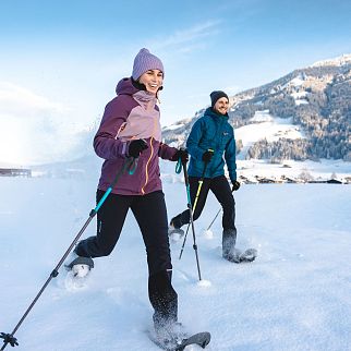 /media/gridteaser/schneeschuhwandern-c-tvb-kitzbueheler-alpen-brixental-fotograf-mathaeus-gartner-5.webp