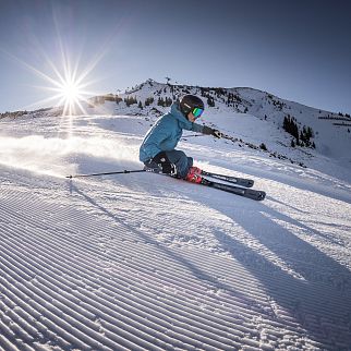 /media/gridteaser/skifahren-c-tvb-kitzbueheler-alpen-brixental-fotografin-mirja-geh-100-6.webp