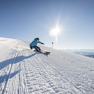 /media/gridteaser/skifahren-c-tvb-kitzbueheler-alpen-brixental-fotografin-mirja-geh-58-3.webp