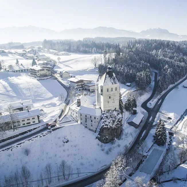 /media/gridteaser/wallfahrtskirche-mariastein-im-winter.webp