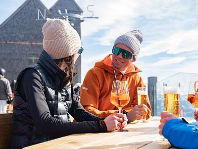 Ski lodges & mountain restaurants