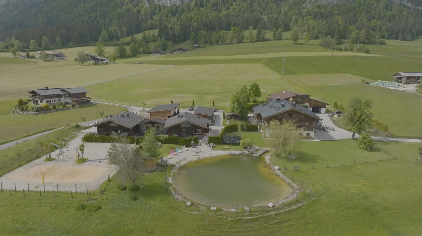 Narzenhof Chalets & Luxusapartments in St. Johann in Tirol • 