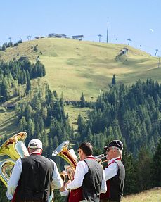 Weisenblazersbijeenkomst 2025 in de regio Hohe Salve