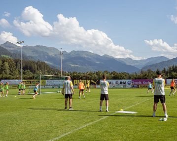 BVB Damenmannschaft (c) TVB Kitzbüheler Alpen-Brixental, Fotograf MediaLab Kitzbühel_12