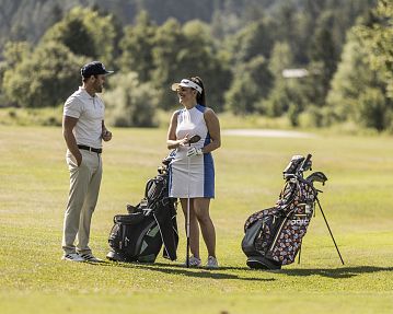 Golf beim Lärchenhof in Erpfendorf • Region St. Johann in Tirol