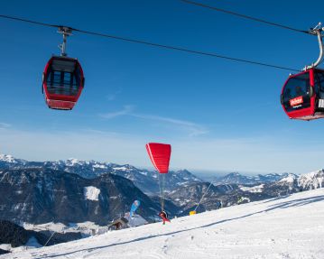 Paraglider on the Hohen Salve