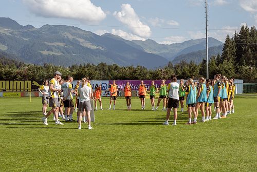 BVB Damenmannschaft (c) TVB Kitzbüheler Alpen-Brixental, Fotograf MediaLab Kitzbühel_33