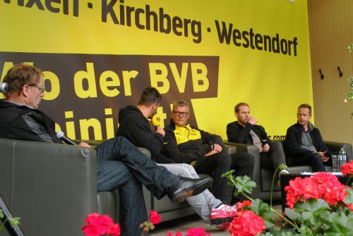 BVB Trainingslager Talk beim Pavillon