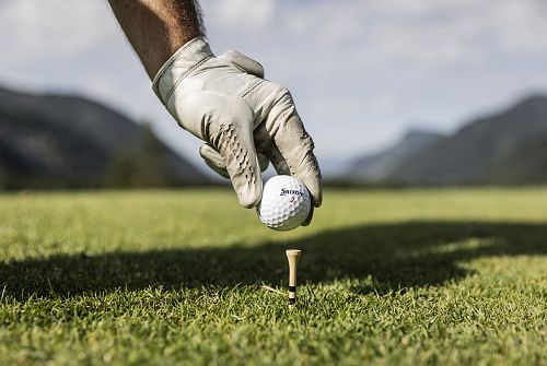 Golf beim Lärchenhof in Erpfendorf • Region St. Johann in Tirol