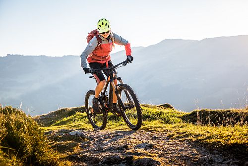 Passende Ausrüstung fürs Mountainbiken
