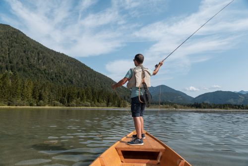 Pillerseetal - Fishing at Pillersee