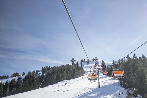 Pillerseetal | Sessellift hoch zur Buchensteinwand