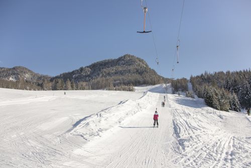 T-bar lift at the Lärchenhof - St. Johann in Tirol region